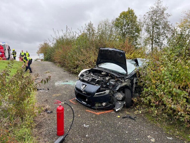 Erneut ein schwerer Verkehrsunfall auf der B148